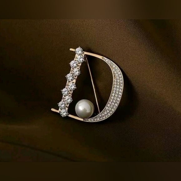 Dior Style Brooch - Picture 2 of 6